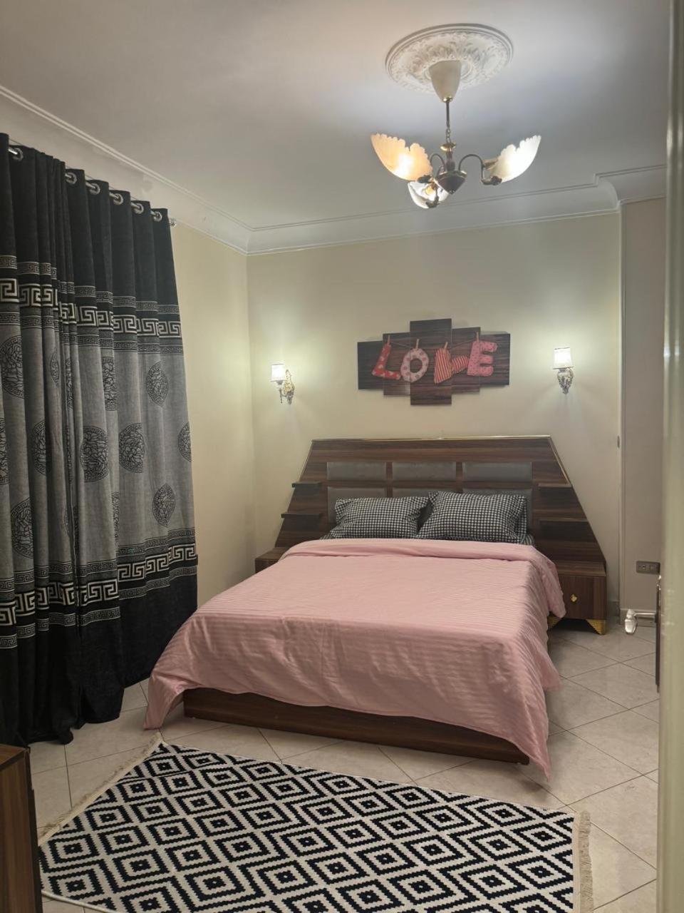 مفروشة للإيجار بشارع شهاب Apartment *