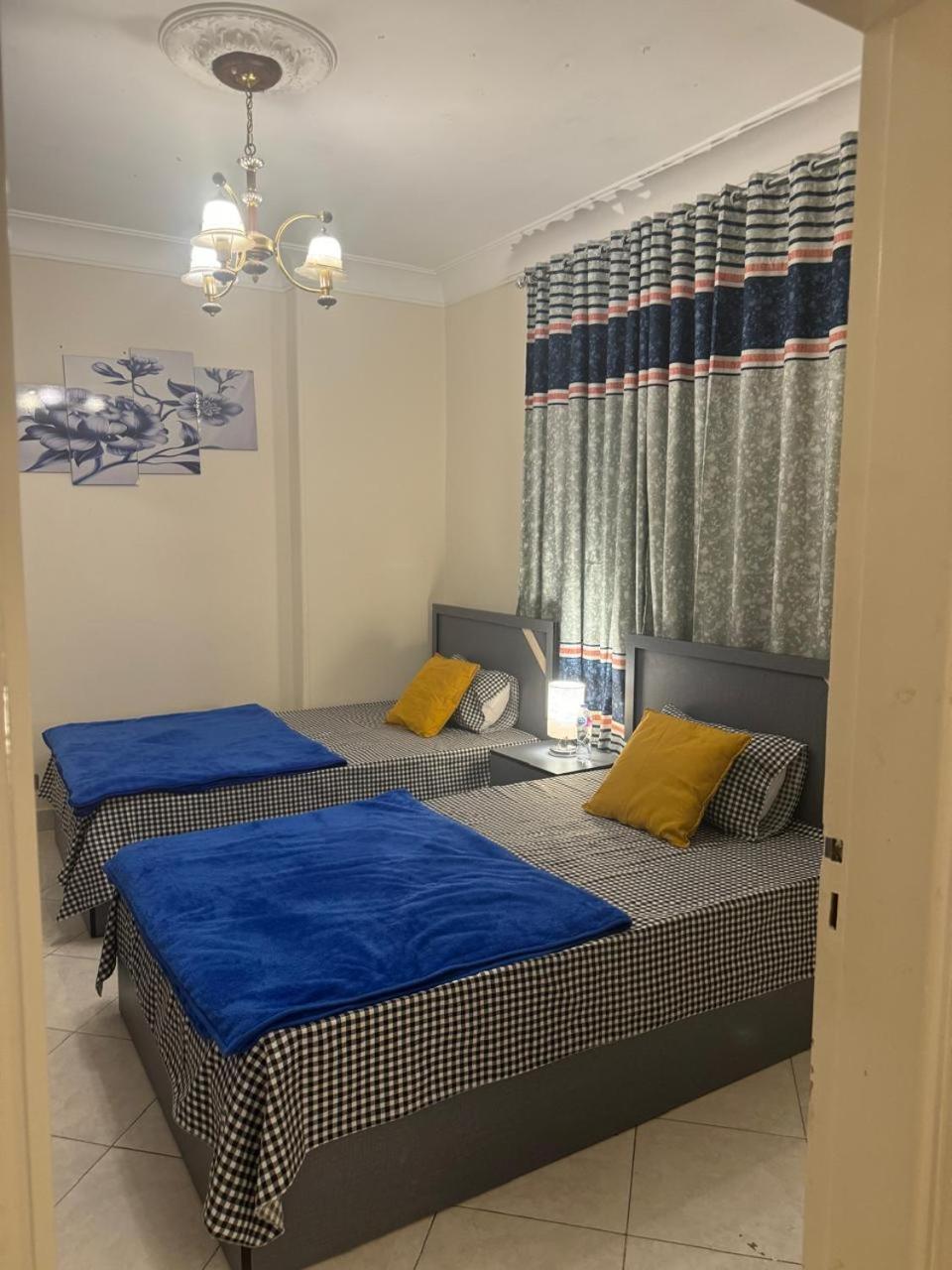 مفروشة للإيجار بشارع شهاب Apartment *